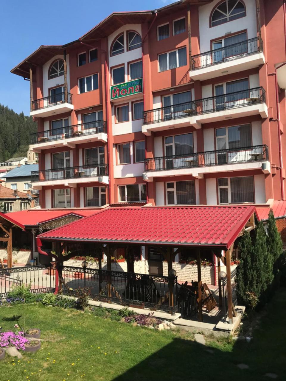 Family Hotel Yola Chepelare Exterior foto